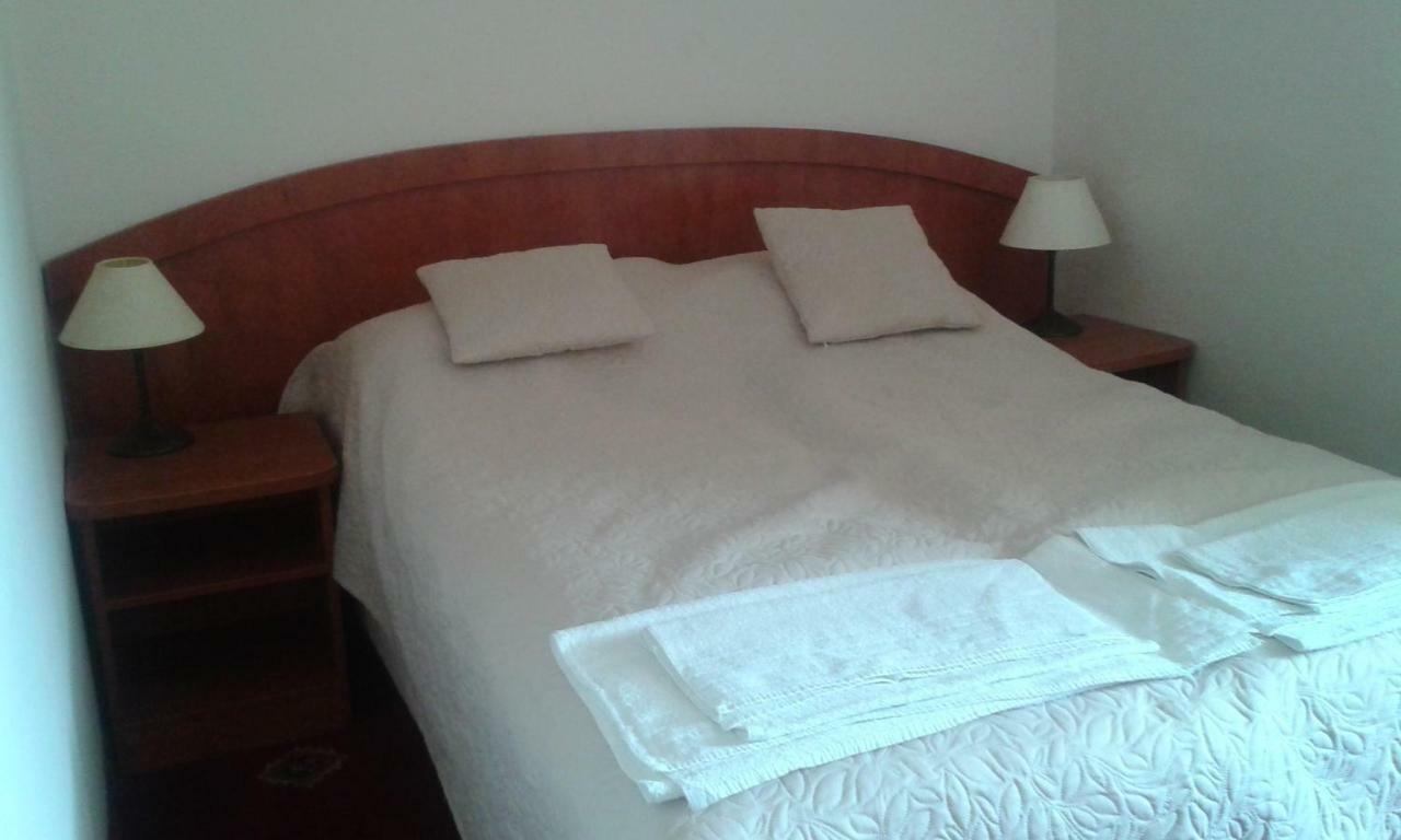 Dwor Dluzniewo Bed and Breakfast Esterno foto